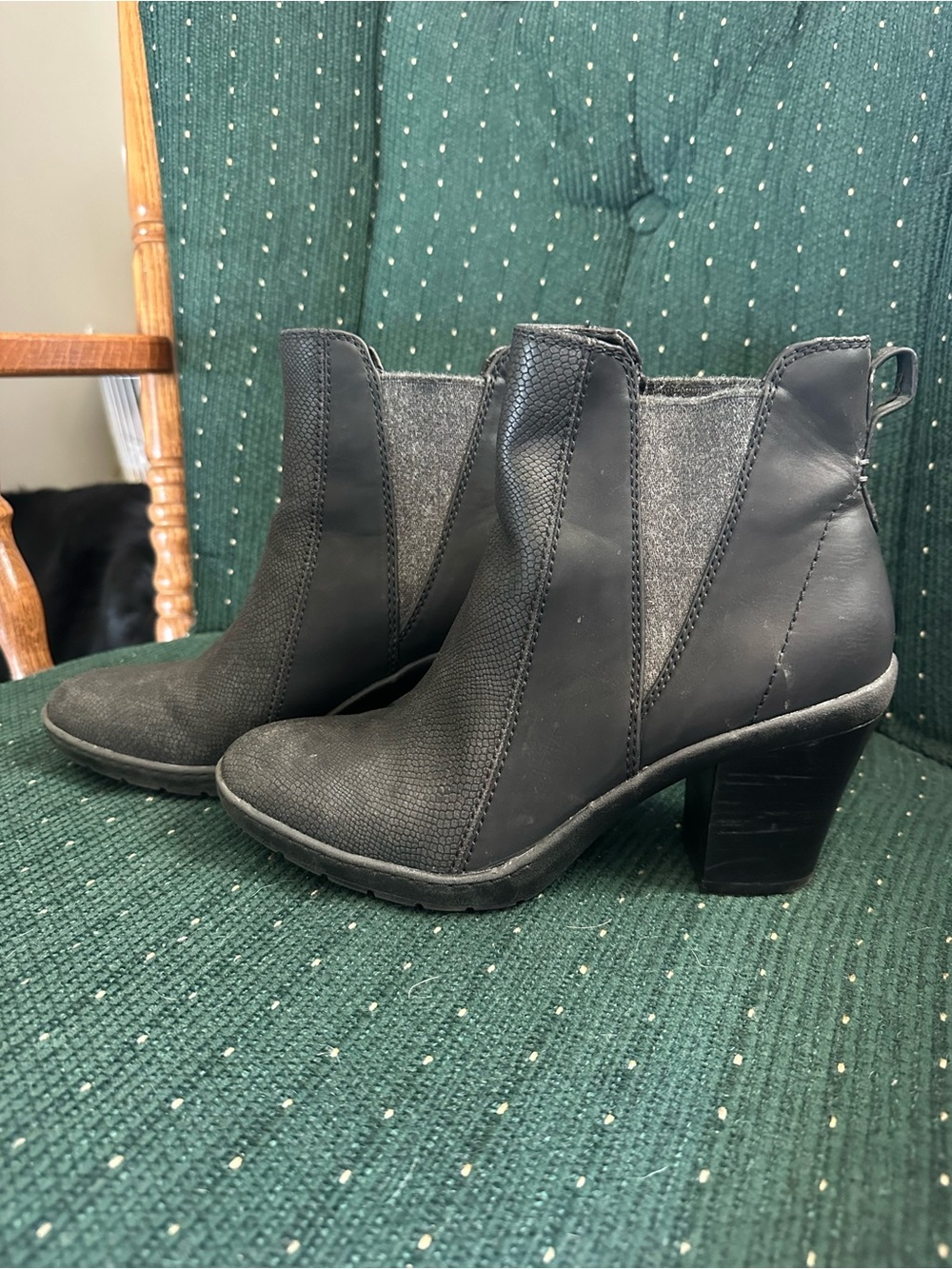 Black Chelsea Ankle Boots - Women's Heeled Booties